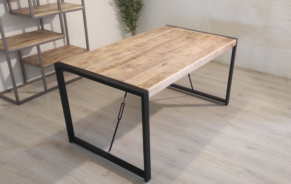 Esstisch Harald 160x90 cm Mango Massivholz Schwarzen Kufen Tisch in Mammendorf