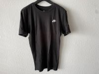 Nike T-Shirt in L | Kurzarm-Hemd | Baumwoll-Shirt | Logo-Shirt Eimsbüttel - Hamburg Stellingen Vorschau