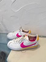 Nike Retro Schuhe 39 ❗️TOP❗️ Niedersachsen - Gifhorn Vorschau