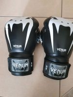 Venum 16 oz Boxhandschuhe Neuwertig Essen - Altenessen Vorschau