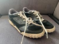 Ellesse Schwarz und weiß Leder sneaker Größe 40 Rheinland-Pfalz - Landau-Godramstein Vorschau