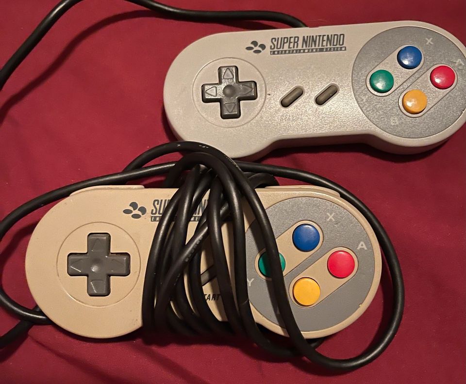 Super Nintendo Konsole in Moers