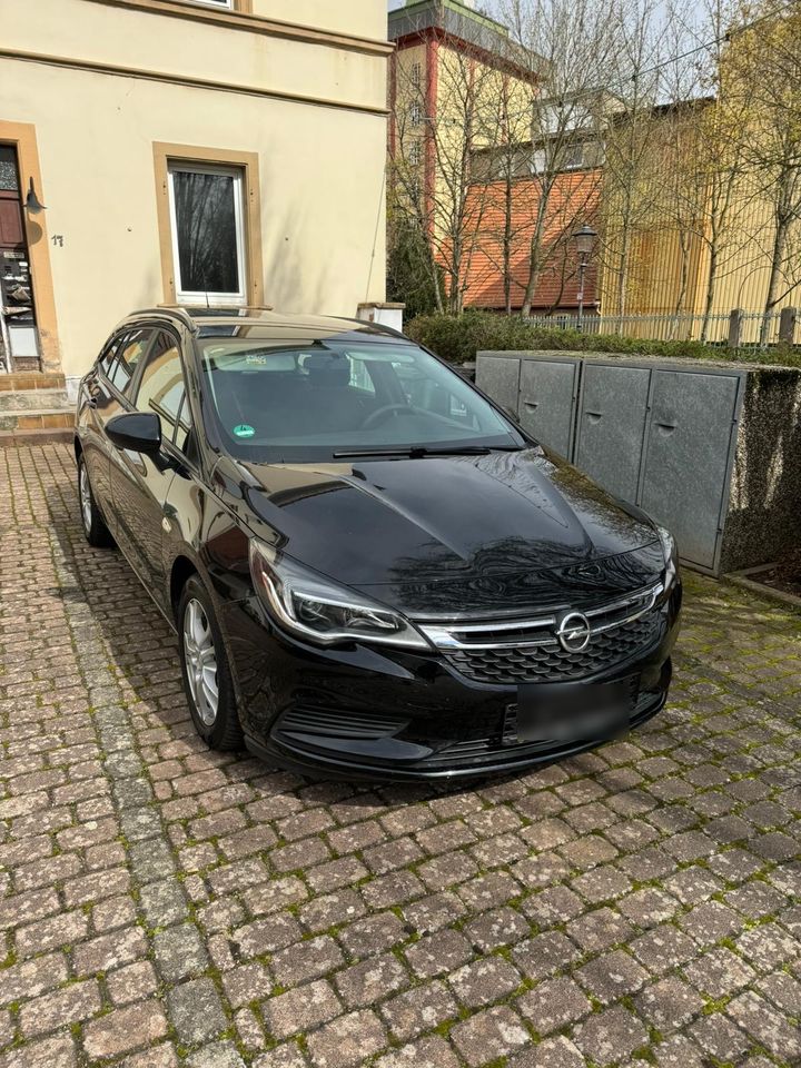 Opel Astra 1.6 Diesel minimaler Hagelschadeb in Mainz