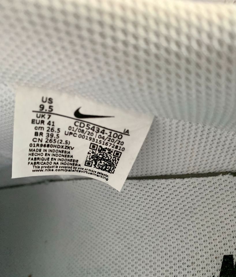 Nike Damenschuhe Größe 41 weiß in Dortmund