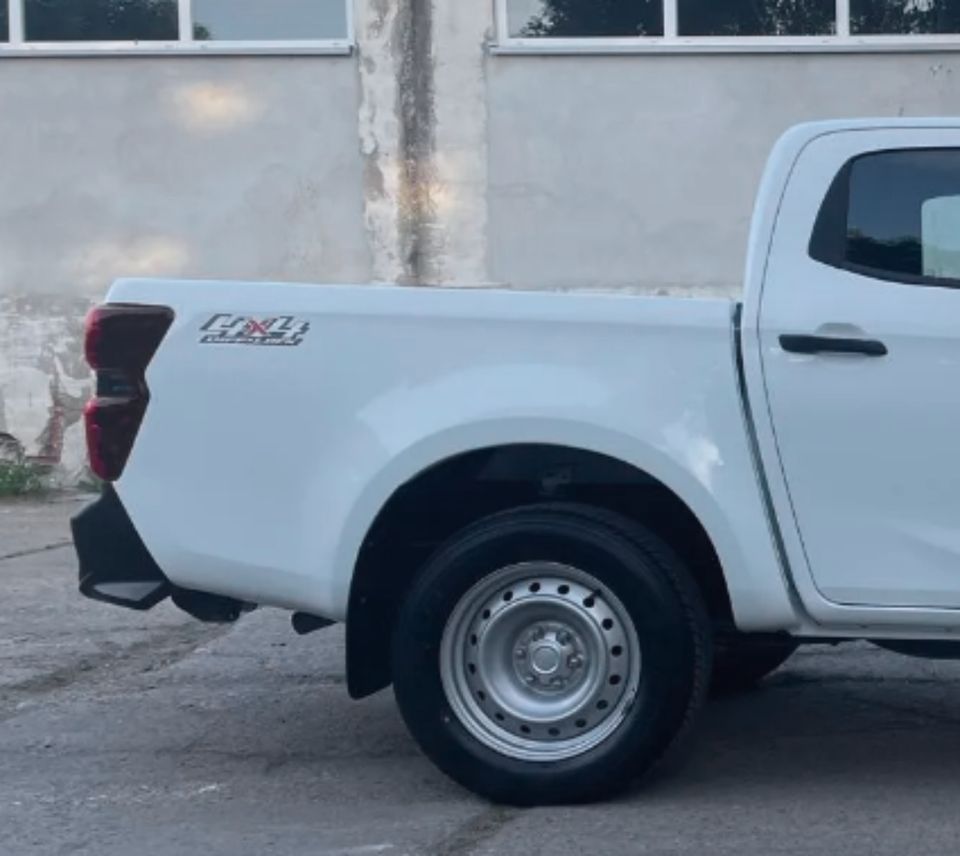 NEUE Pritsche Ladefläche ISUZU D-MAX Double Cab WEIß 527 in Görlitz