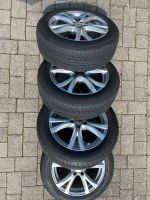 Bridgestone Winterreifen mit Felgen 250/60 R17 93H Köln - Widdersdorf Vorschau