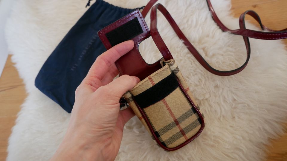 Burberry UmhängeTasche clutch mini Handytasche Crossbody bag in Hannover