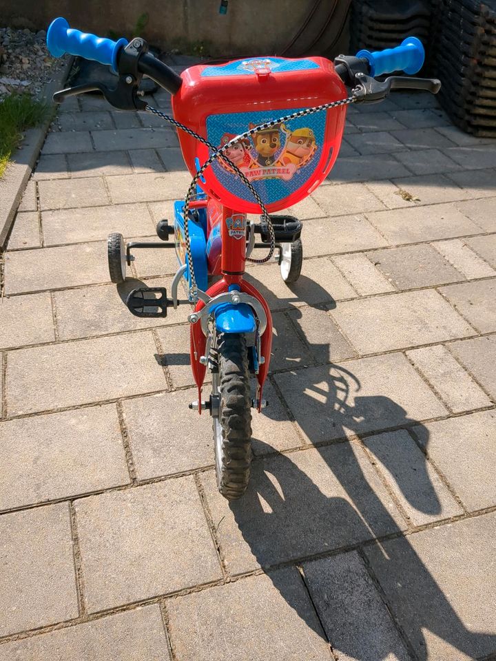 Kleinkinder - Rad mit Stützen 12 Zoll in Kraiburg am Inn