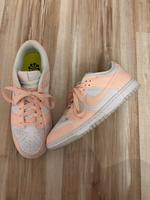 Nike dunk white/pale Coral Nordrhein-Westfalen - Königswinter Vorschau