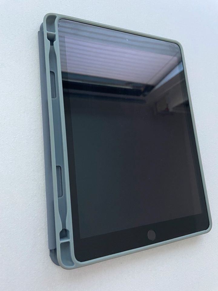 iPad 8. Generation 32gb schwarz in Jena