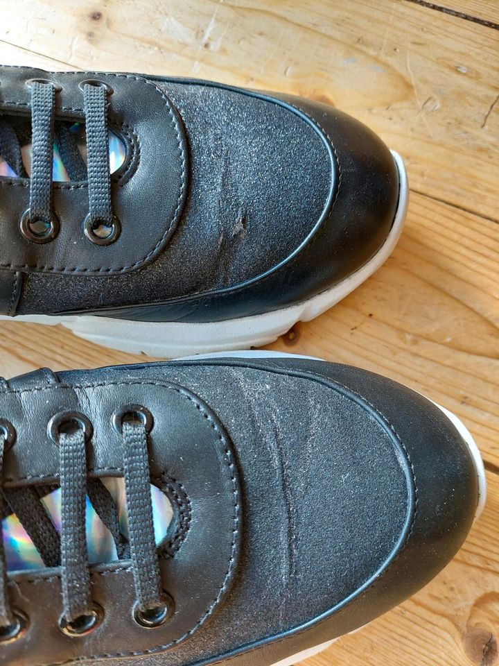 Sneaker Love Moschino Gr 40 schwarz Schuhe in Großheubach