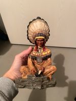 indigener Häuptling, sitzend schnitzend Figur Statue (Indianer) Dortmund - Kirchlinde Vorschau