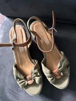 Sandalen Tom Tailor gr 40 Nordrhein-Westfalen - Moers Vorschau