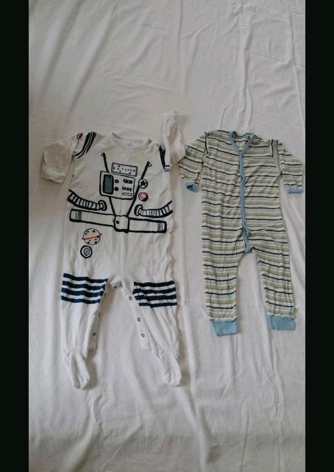 40 teile Baby Kleidung Größe 80 bis 86 in Germering