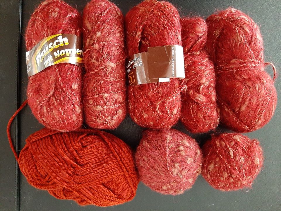 Strickgarn: rot, grün, weiß-silber, neu in Frankfurt am Main