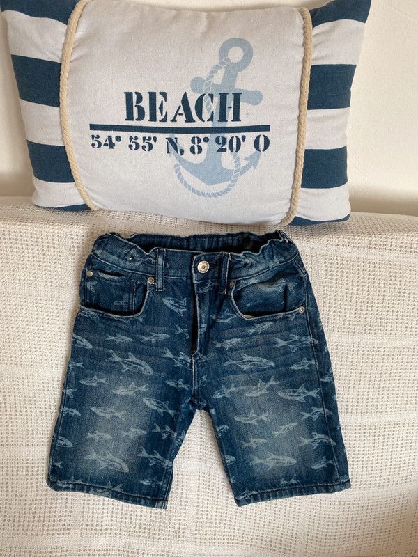 H&M-gemusterte Jeans Shorts-Gr.116 5-6 Jahre-blau-Np € 19,90 in Erbach