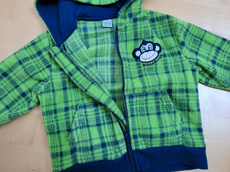 Weste Cardigan Jacke Jäckchen Set (2) Fleecejacke Fleece Affe in Friedberg
