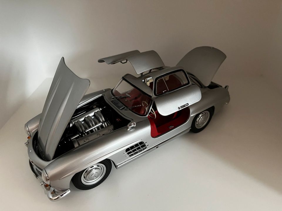 1:18 Modellauto MINICHAMPS Mercedes-Benz 300 SL W198 Silber TOP in Schwieberdingen