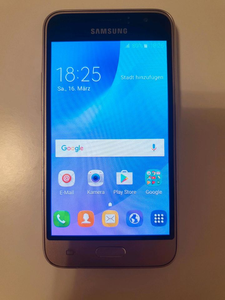 Samsung Galaxy J1 in Offenbach