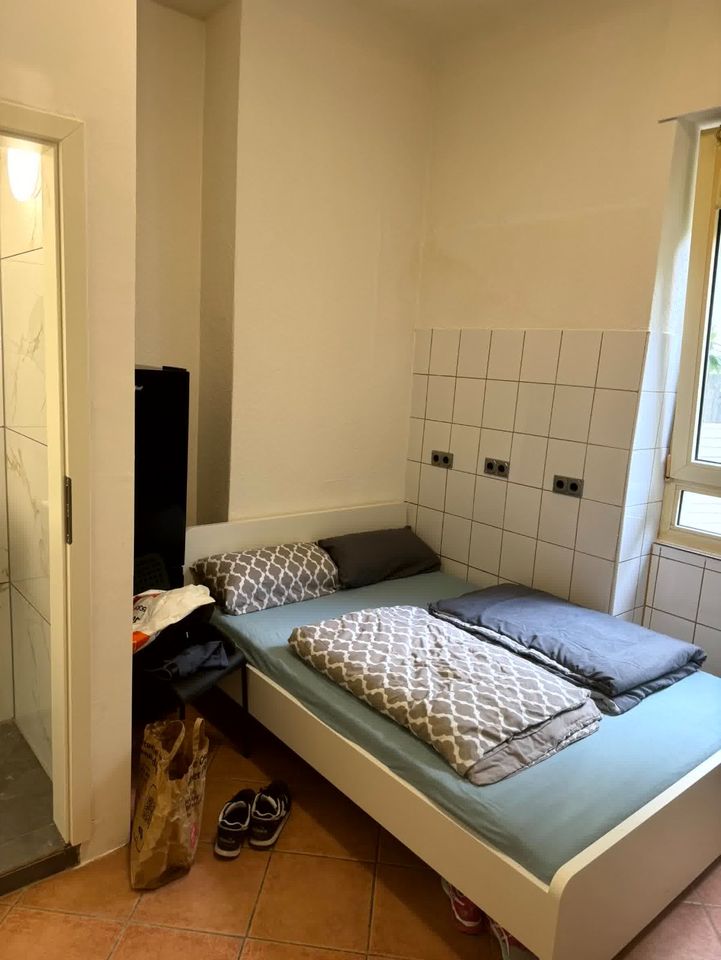 Möbliertes 1 Zimmer Apartment mit Küche und Bad 60489 Frankfurt Rödelheim in Frankfurt am Main