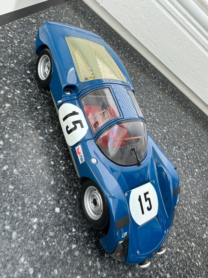 Model Auto (Porsche 906) in Duisburg