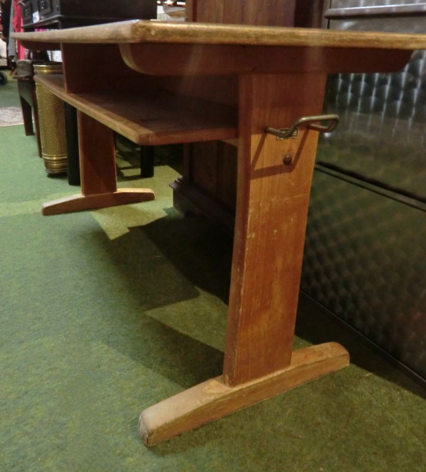 Casala Kindertisch, Schultisch ,Schreibtisch 60er Jahre in Reinbek