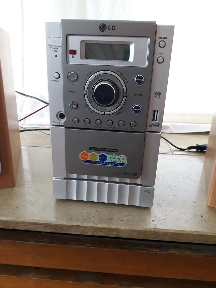 MP3 CD/Compact Disc Cassette Receiver  Mod. LX U150D in Köln