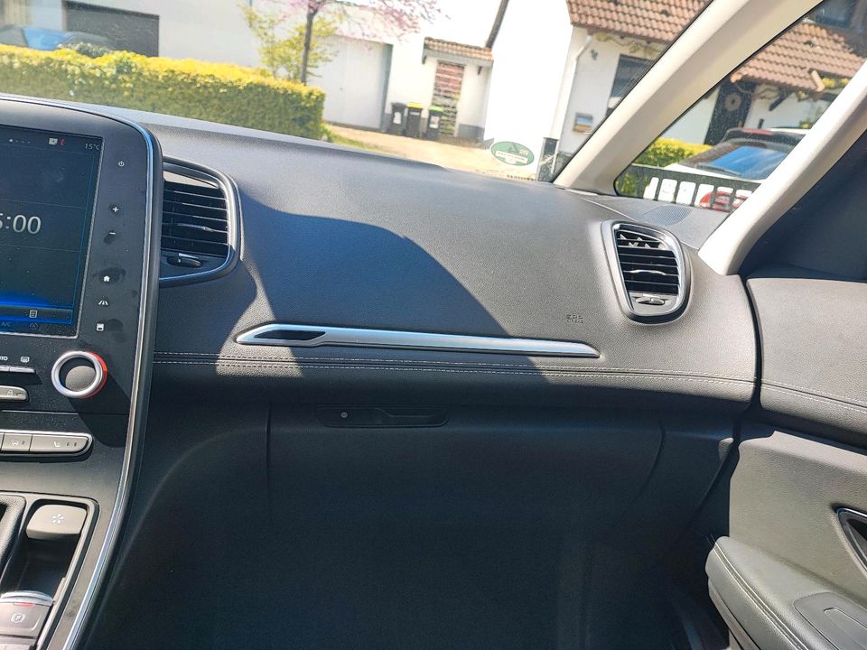 Renault Scenic IV Intens Energy 130 Tce in Homburg