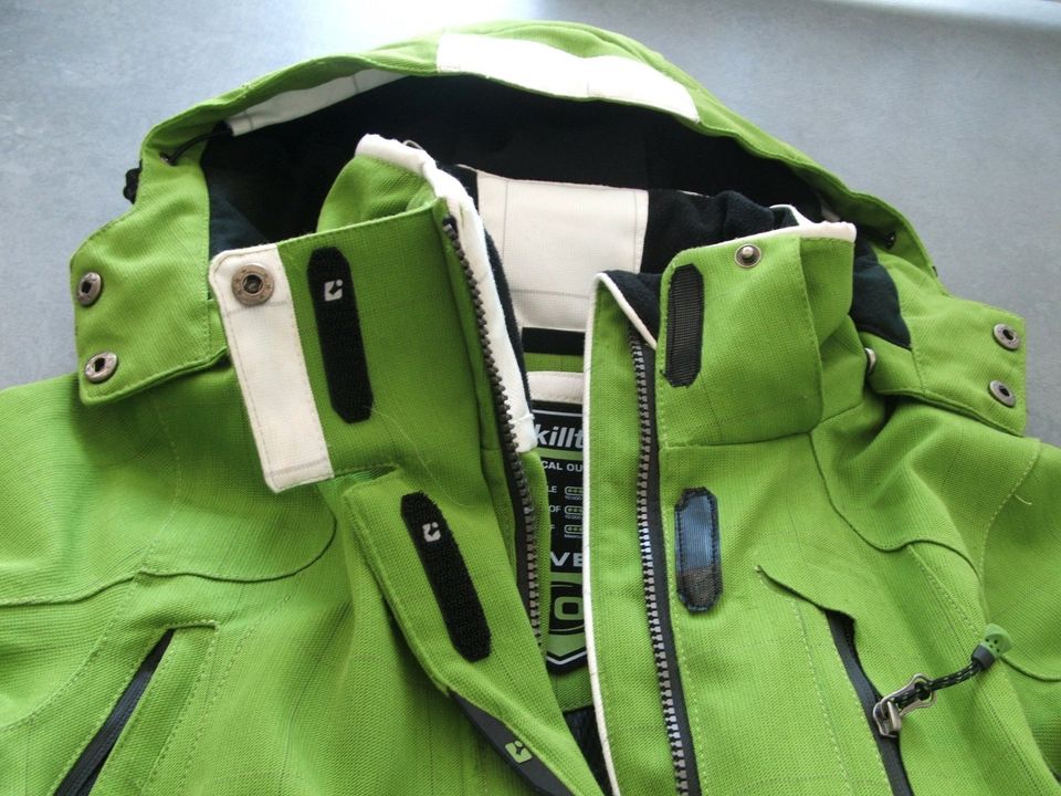 Knallgrüne OutdoorJacke/Windbreaker von Killtec in Neunkirchen-Seelscheid