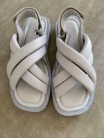 Sandalen Copenhagen Gr. 38 Crisscross Slingback Grau Nappaleder Bochum - Bochum-Ost Vorschau