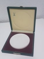 Meissen Medaille mit Schatulle DDR Sowjetunion  10cm Friedrichshain-Kreuzberg - Kreuzberg Vorschau