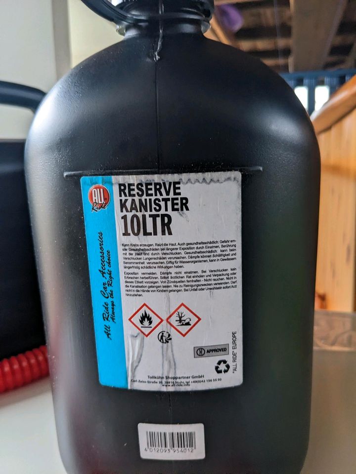 Benzin Kanister 10 Liter in Havelsee