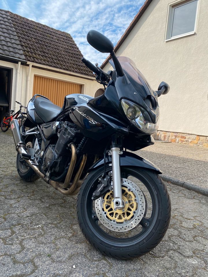 Suzuki Bandit 1200 in Neuwied