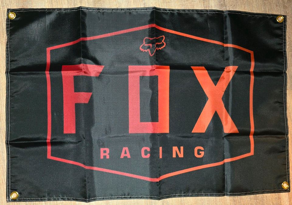 Fox Racing Fahne Flagge Banner in Vilshofen an der Donau