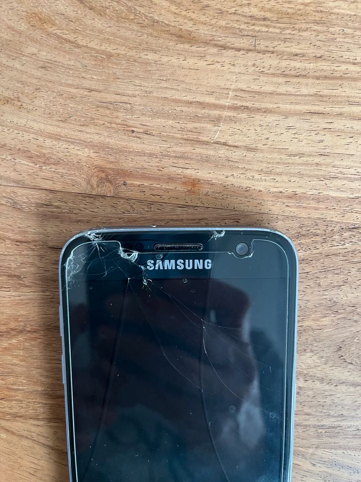 Samsung Galaxy S7 schwarz 32Gb in Wangen