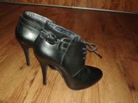 High Heels, Ancle Boots, Pumps 38, italienische Designer Schuhe Nordrhein-Westfalen - Hagen Vorschau