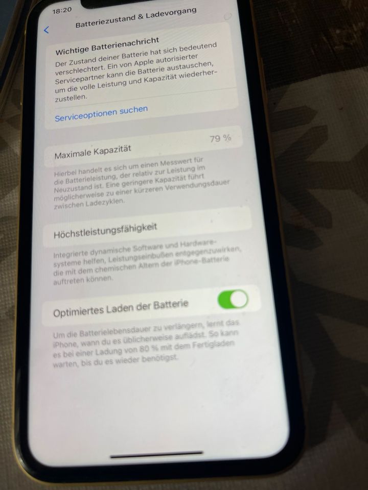 iPhone 11 64 GB in gelb in Dietmannsried