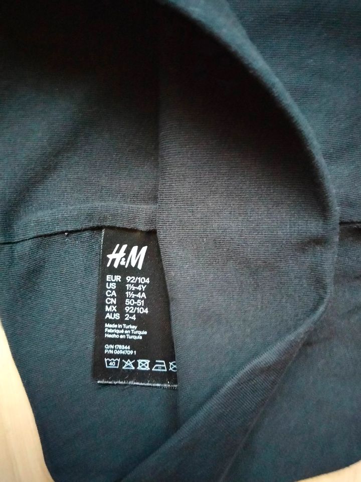 Bini Mütze H&M Jungen Gr.92/104 schwarz neuwertig in Radegast