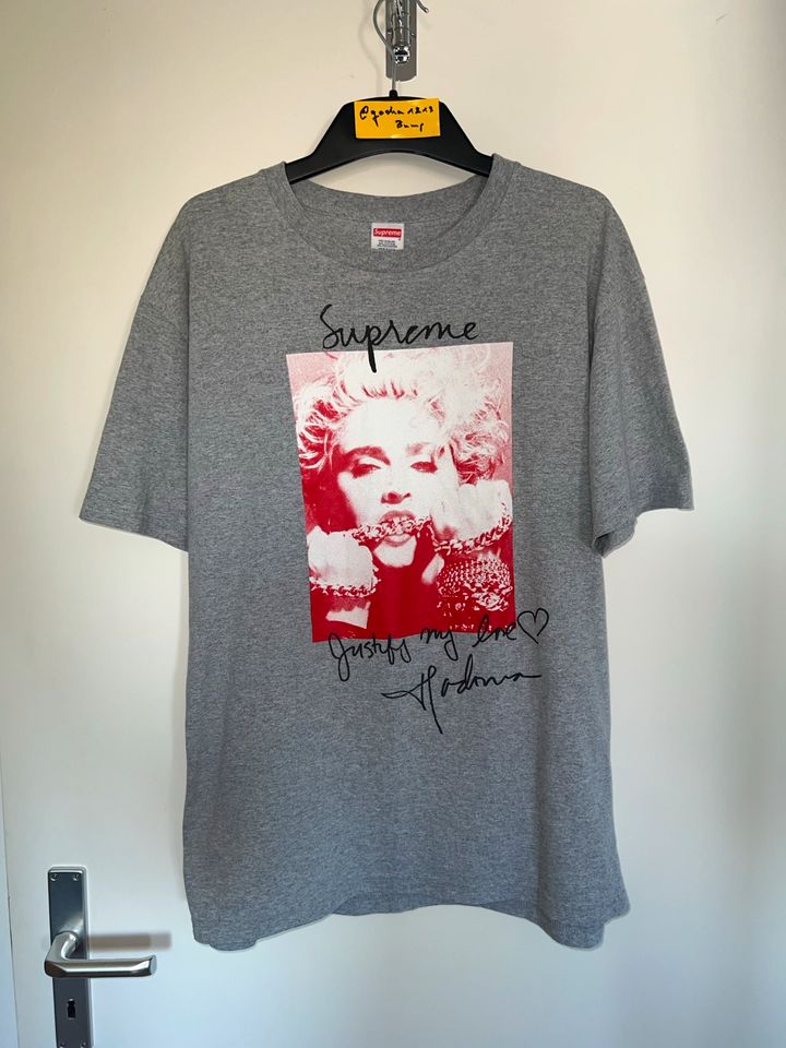 Supreme Madonna T-Shirt Grey in Karlsruhe