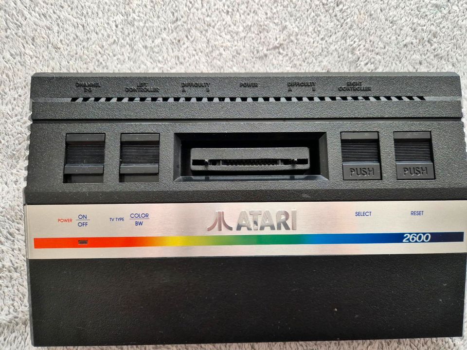 Atari 2600 Spiele Konsole in Hildesheim