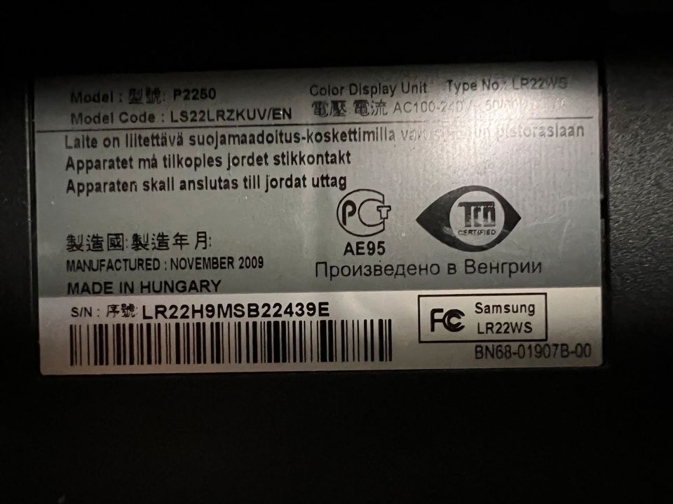 Samsung SyncMaster P2250, 21.5"  LCD-Monitor, Full-HD in Mainhausen