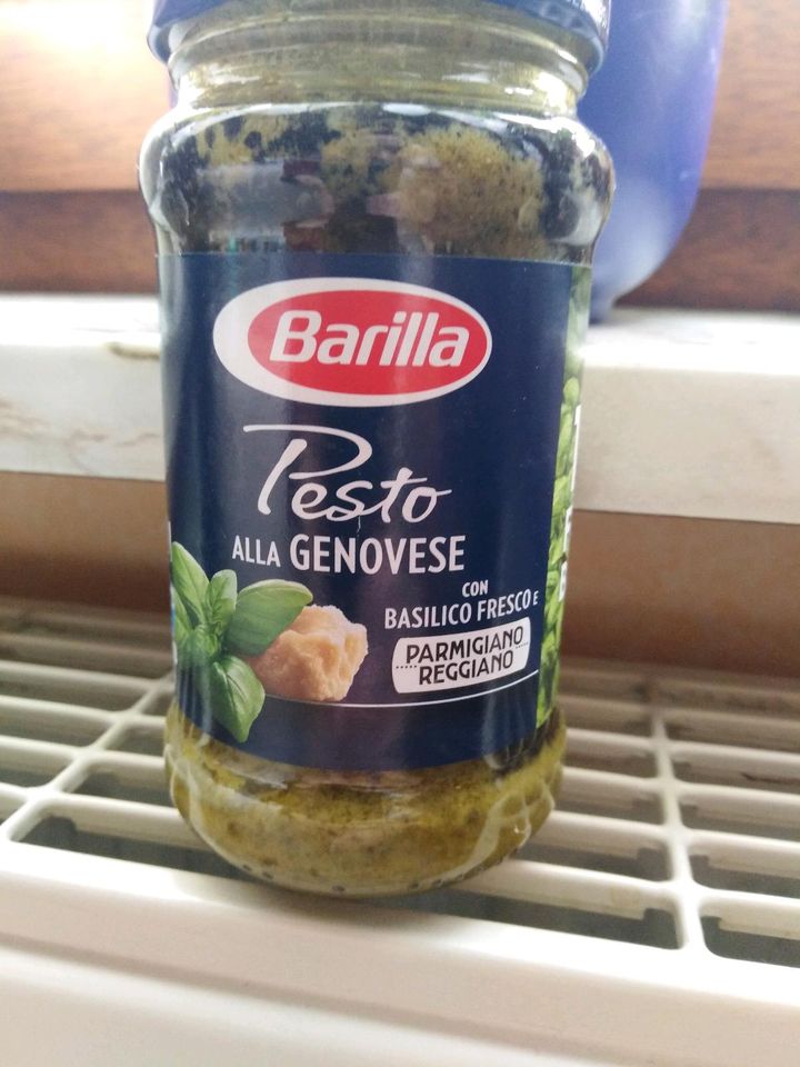 Neu BARILLA PESTO ALLA GENOVESE in Berlin