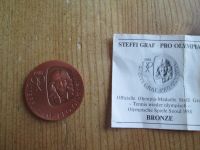 Münze Bronze/Kupfer Steffi Graf 1988 Rheinland-Pfalz - Albig Vorschau