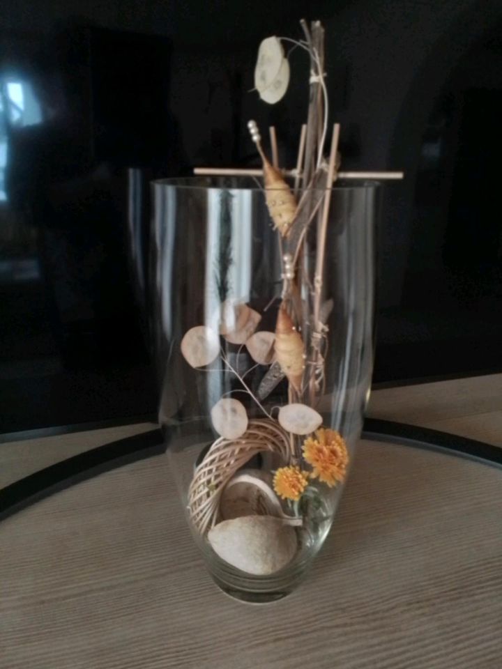 Vase mit exklusiver Deko.  (Muttertagsgeschenk) in Reichertshofen