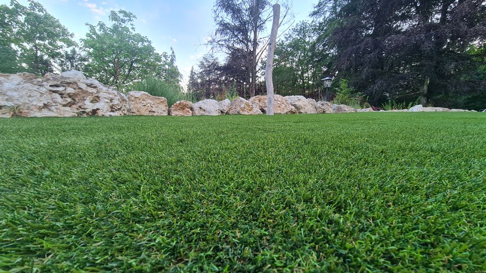 Kunstrasen Garten Balkon Terrasse verlegen Landscaping Unterbau in Gensingen