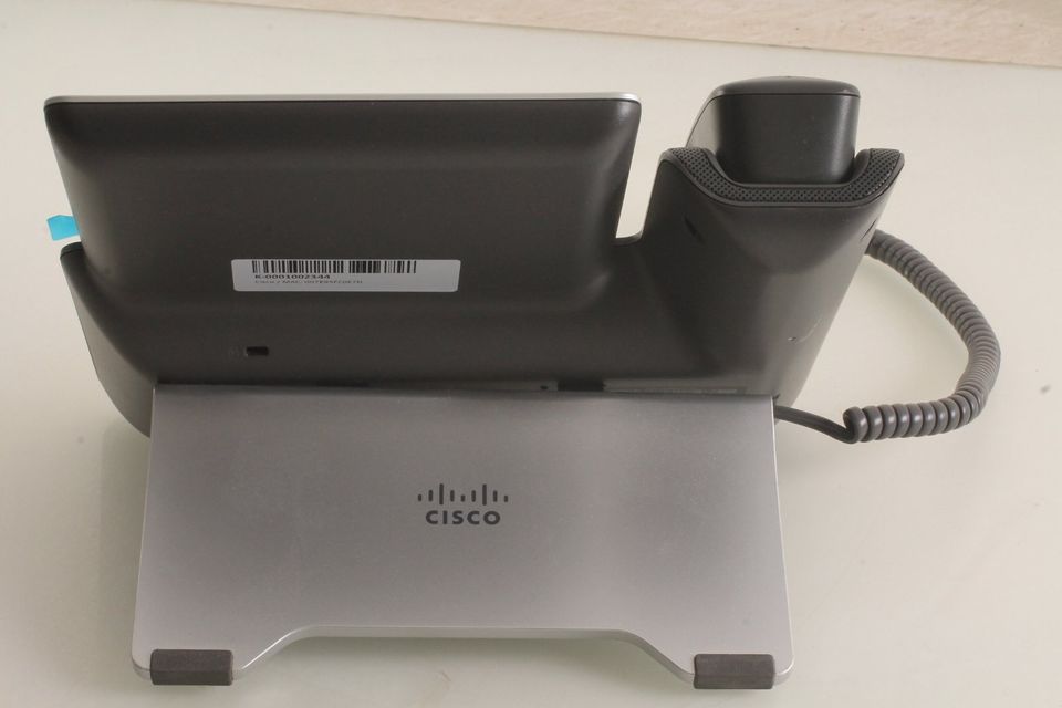 Cisco UC Phone CP-8811 IP Telefon mit Standfuß und Hörer in Hückelhoven