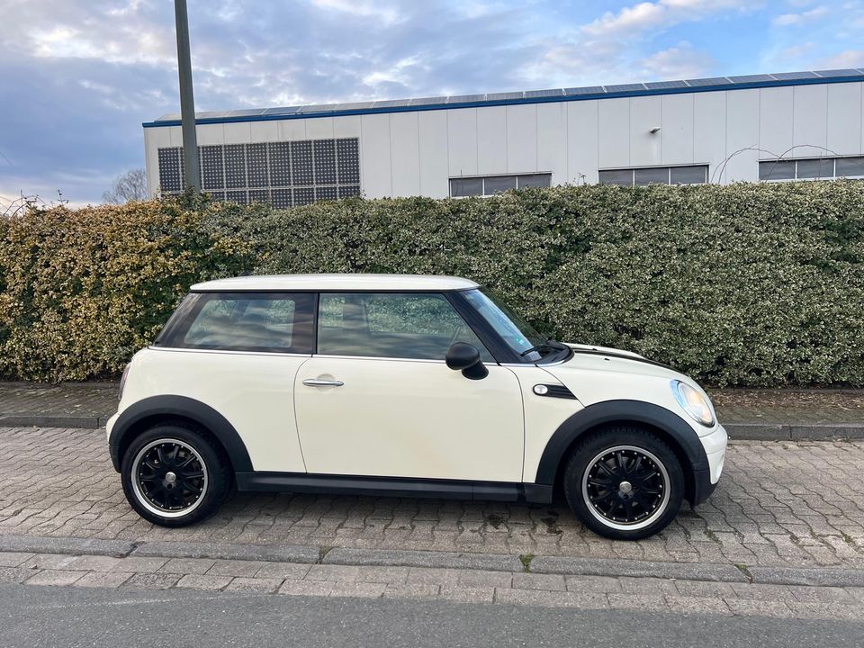 Mini Cooper One in Hamm