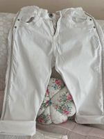 Jewelly Capri Hose Jeans Denim Bermudas weiß Nieten Silber Nordrhein-Westfalen - Wesseling Vorschau