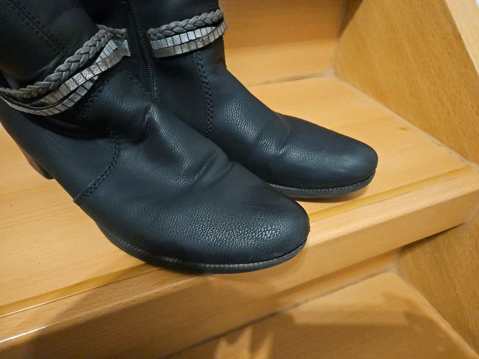 Stiefeletten Rieker schwarz gefüttert Größe 42 in Schkopau