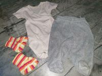 Babyset: Body 62/68, Nicki Hose Gr.56 und Söckchen Rheinland-Pfalz - Burgschwalbach Vorschau